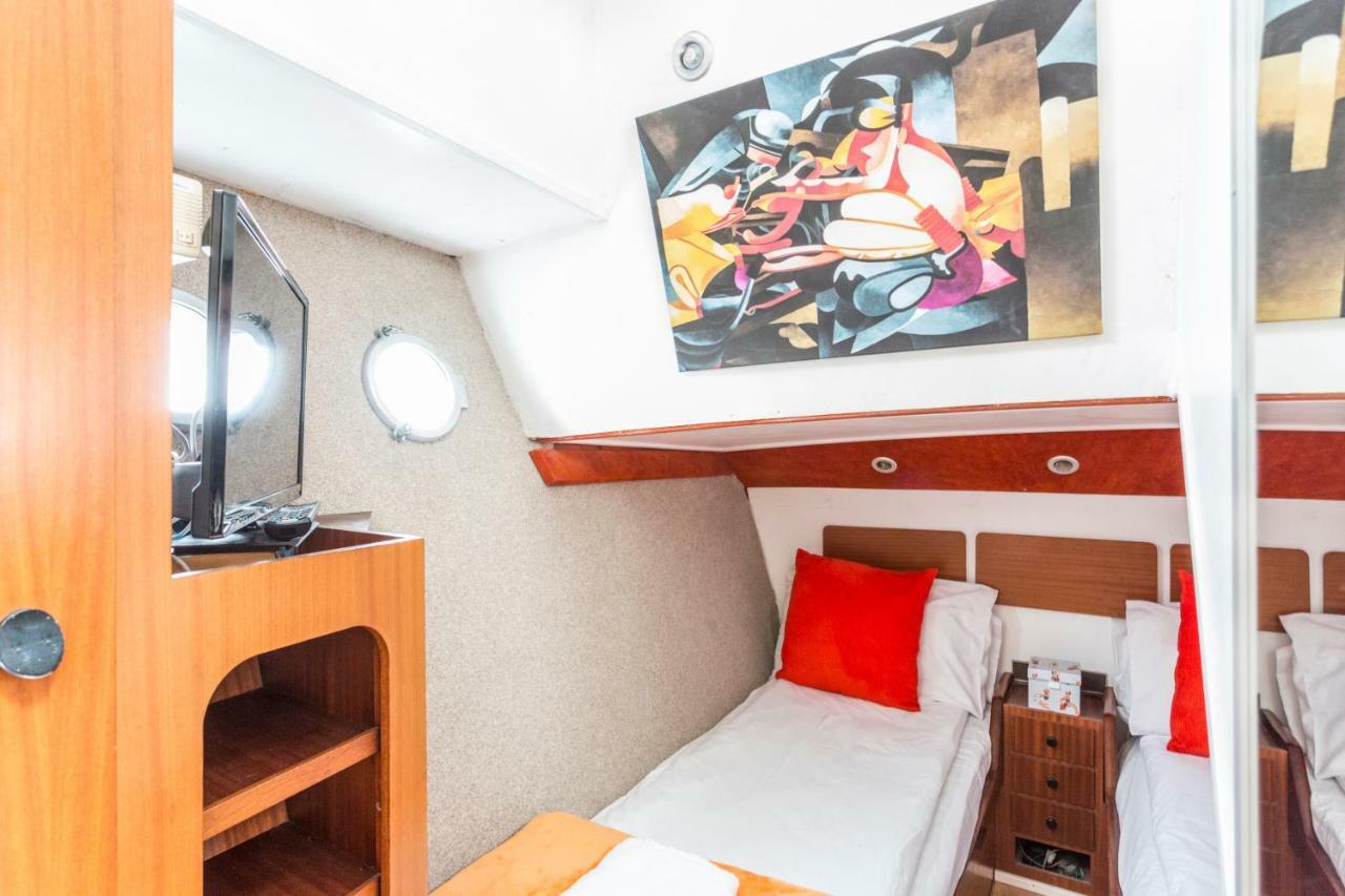 فندق إيست موليسيفي  Eucala Motor Yacht المظهر الخارجي الصورة